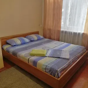 Апартаменты Квартира возле Индустриального моста, НАУ, Киев